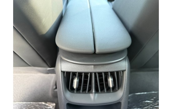 Volkswagen ID. UNYX 06 2025