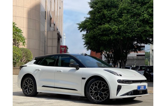 ZEEKR 001 WE White 2025