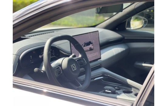 ZEEKR 001 WE White 2025