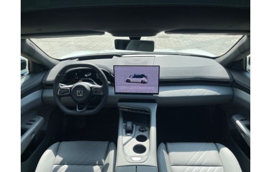 ZEEKR 001 WE White 2025