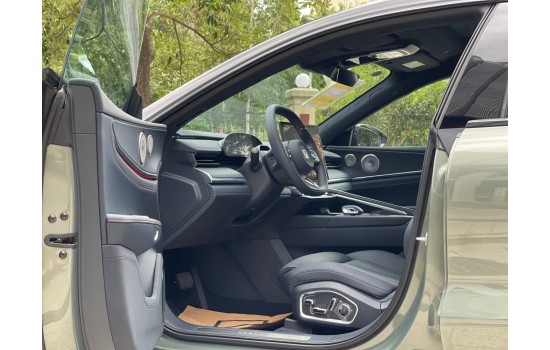 Zeekr 001 4WD Max (95kWh) модель 2026 г. Zeekr 001 4WD Max (95kWh) модель 2026 г.