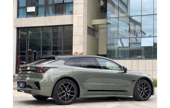 Zeekr 001 4WD Max (95kWh) модель 2026 г. Zeekr 001 4WD Max (95kWh) модель 2026 г.