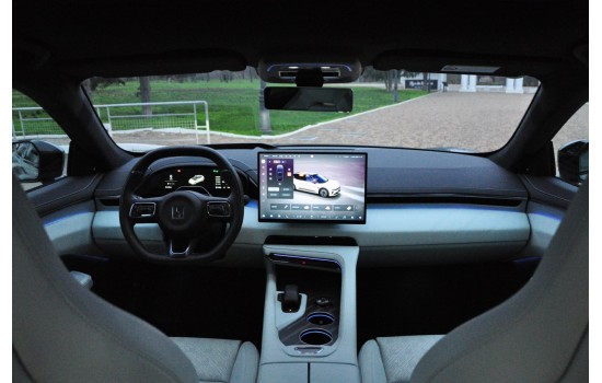 ZEEKR 001 You Green 2024