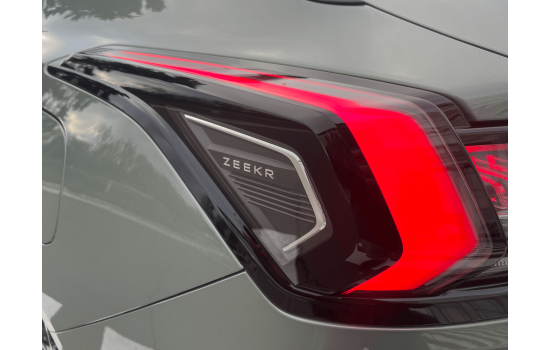ZEEKR 001 You Green 2025