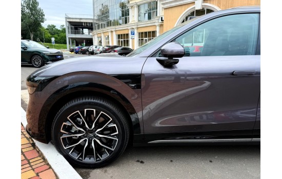 ZEEKR 7X 2 WD, 2025