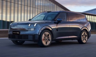 Кросовер Lynk & Co 900 отримає залізо-фосфатну батарею ємністю 52,38 кВт/год