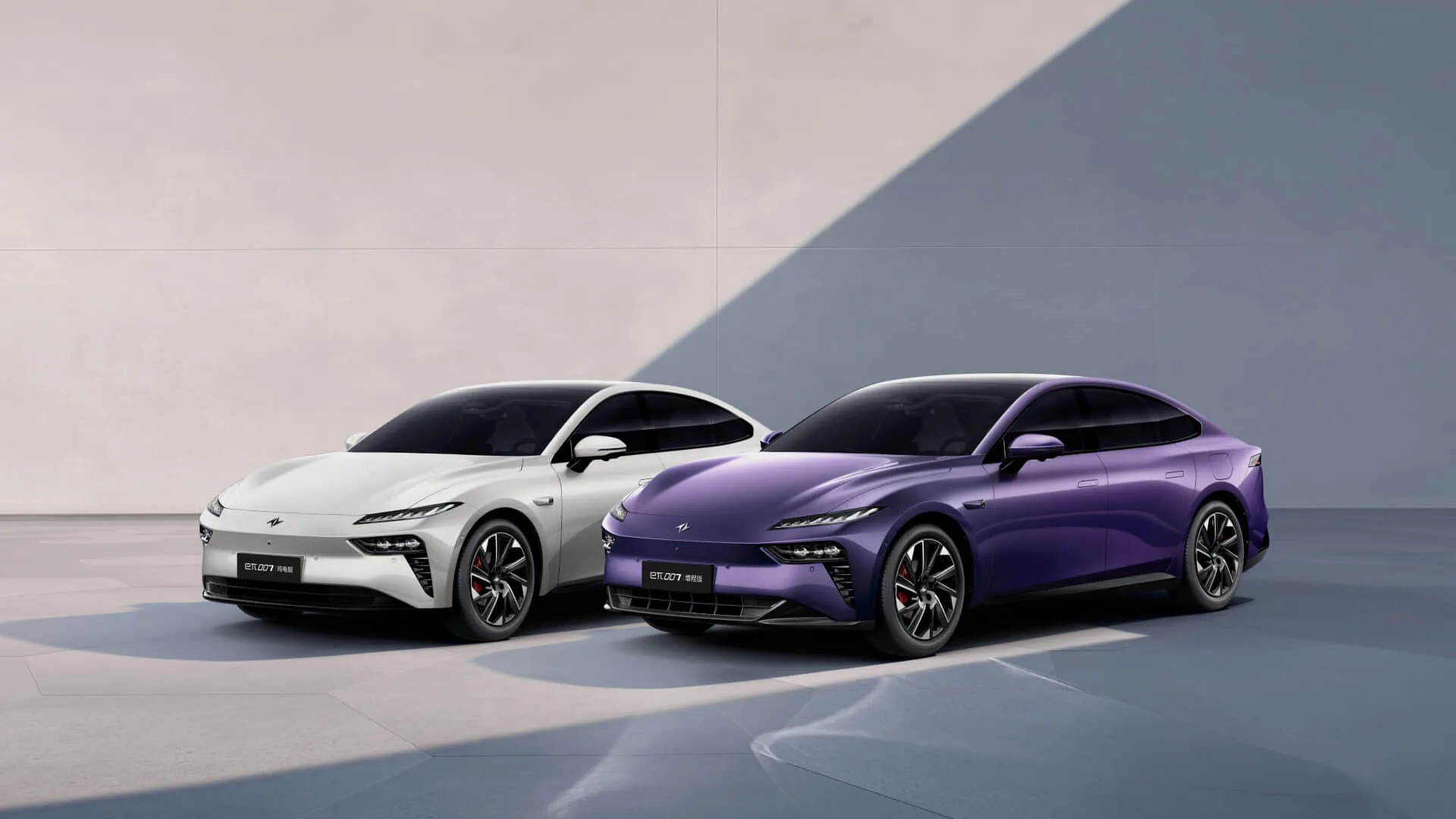 Dongfeng vs Tesla — порівняння китайських і американських електромобілів