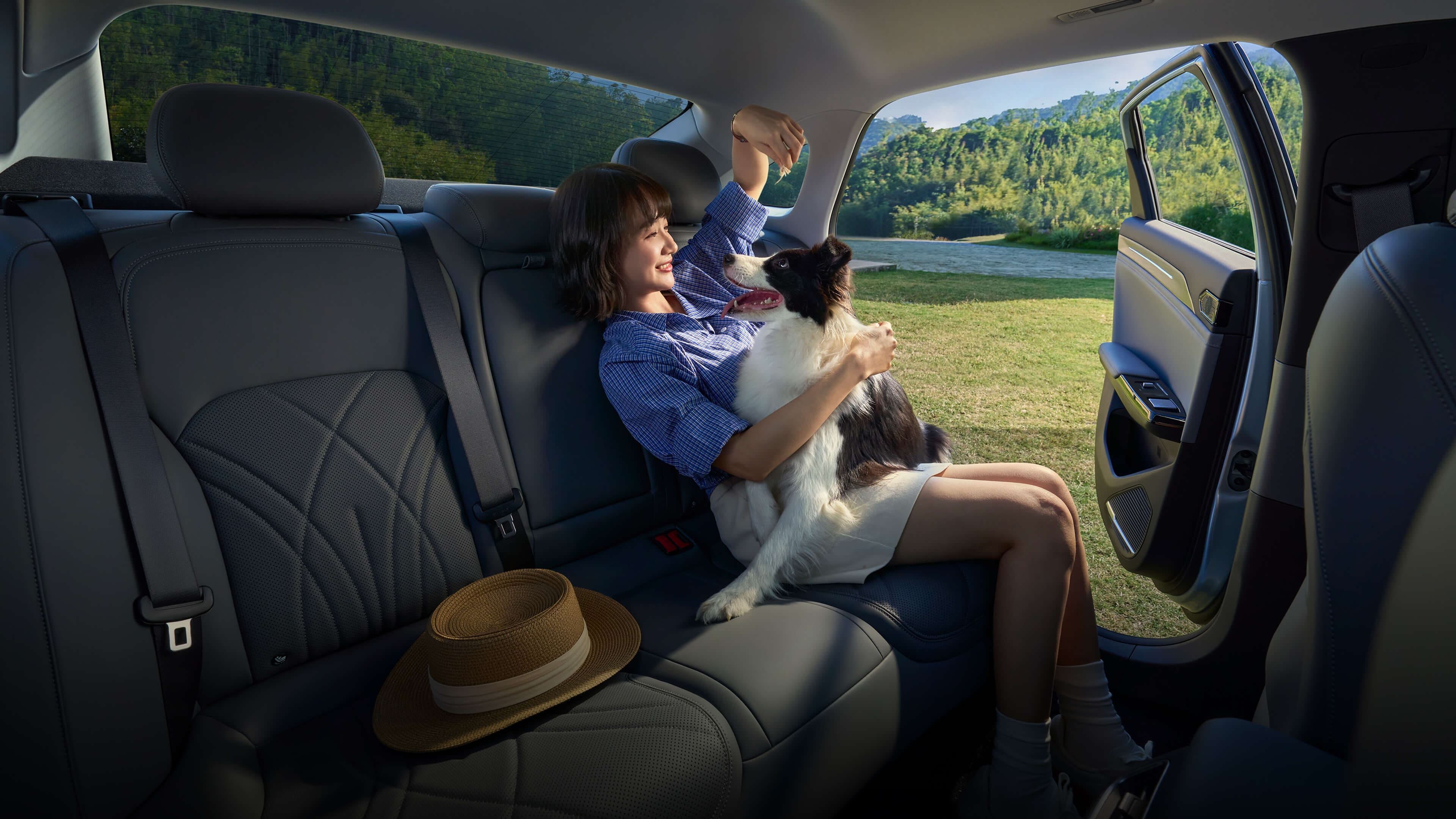 Geely Galaxy L6 EM-i DHT. Інтер'єр і комфорт
