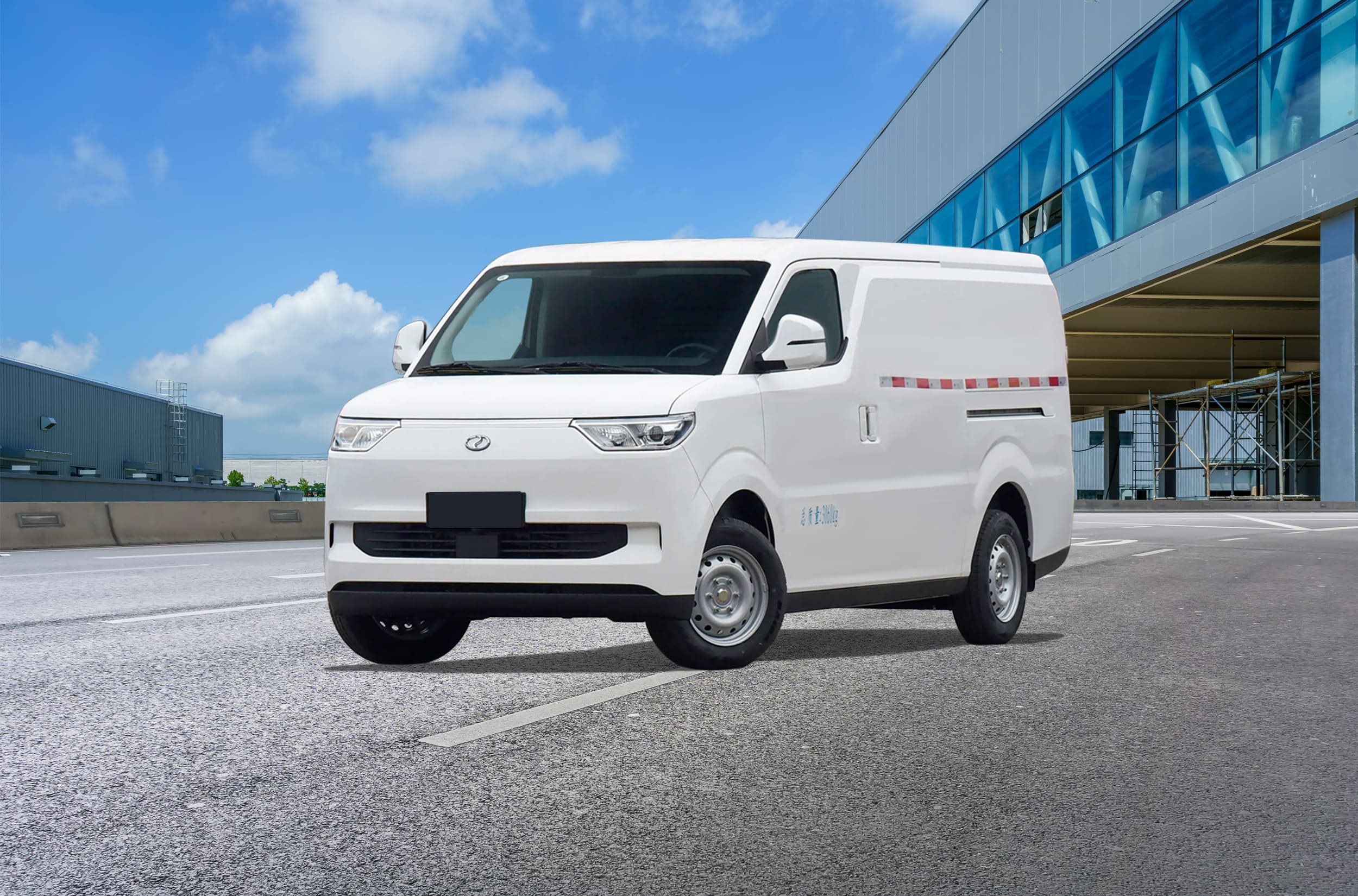 Ruichi EC75 Cargo Van EV, 2025. Екстер'єр