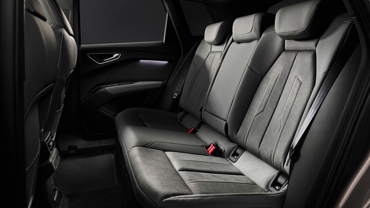 AUDI Q4 e-tron. Интерьер и комфорт