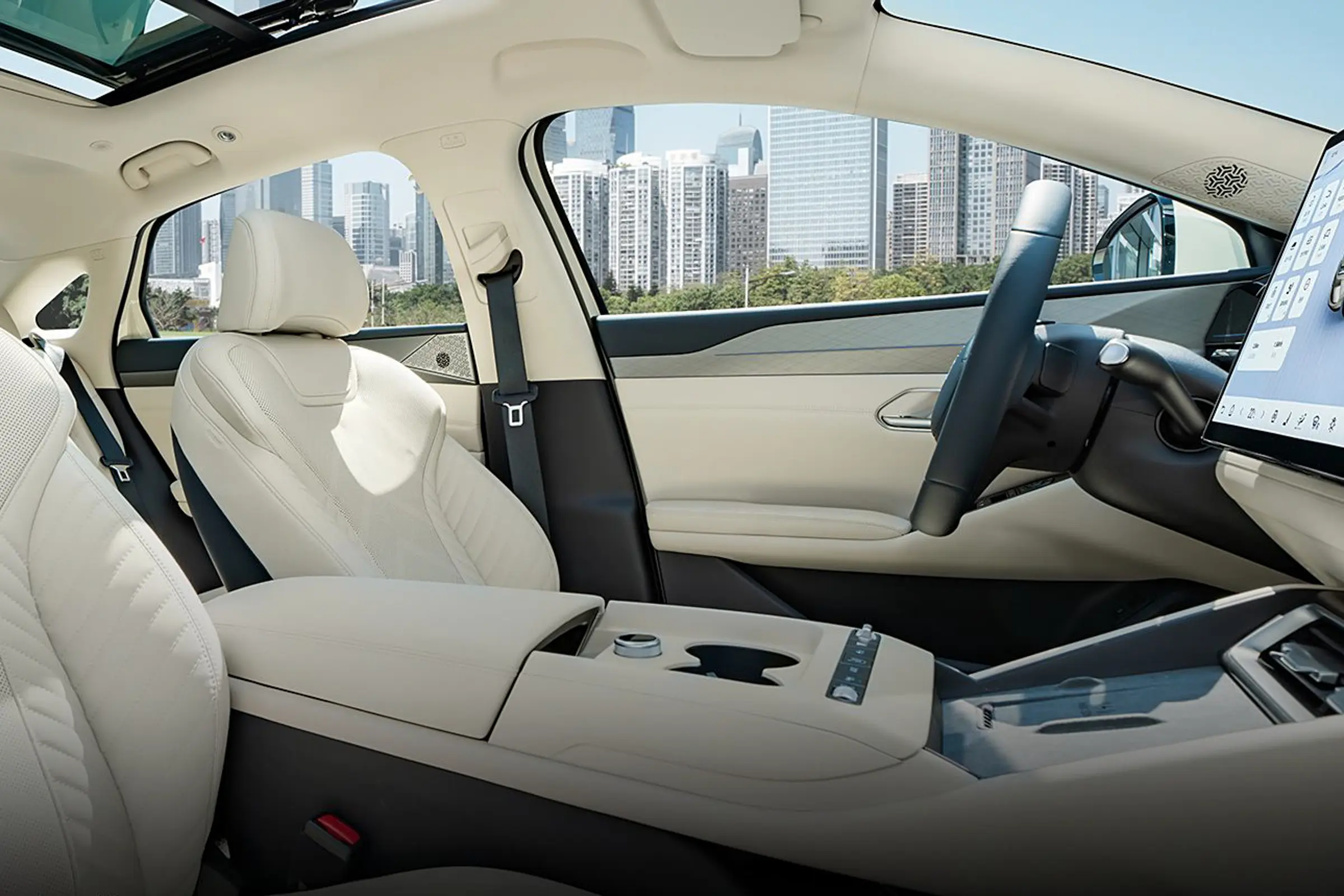 BYD Qin L. Інтер'єр і комфорт