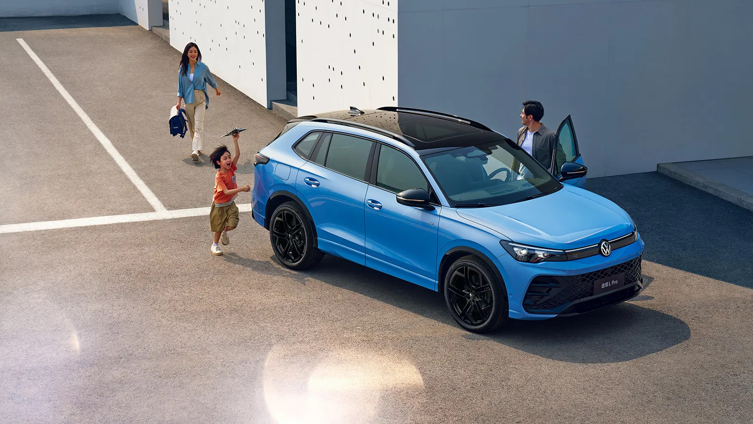 Volkswagen Tiguan L Pro. Екстер'єр