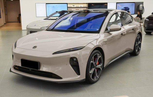 NIO ET5